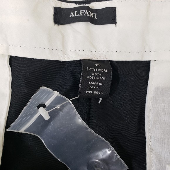 NWT ALFANI Black WalkShort; Size 40 with Flexible Waistband, 8.5 Inseam - Picture 3 of 6